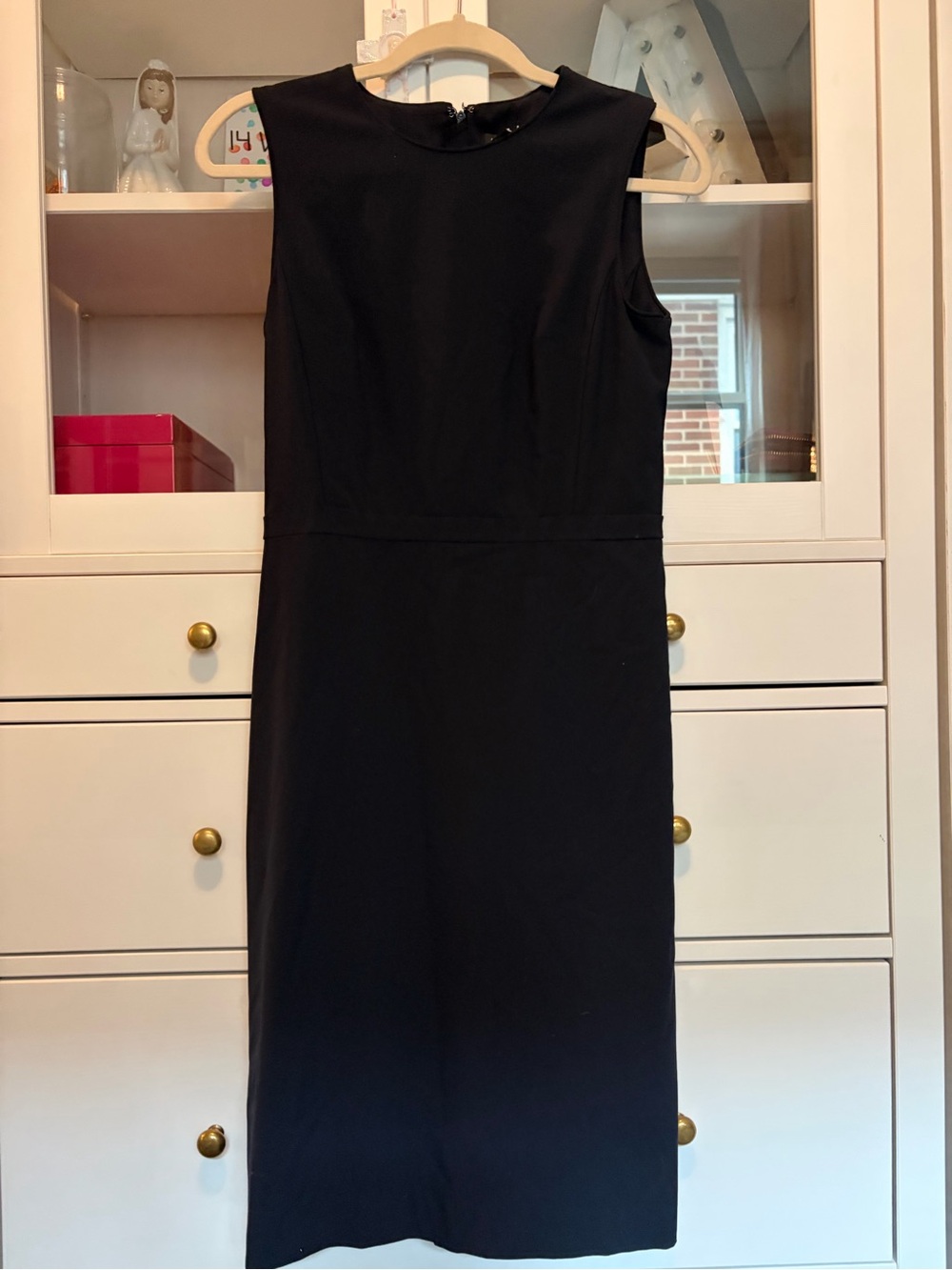 Ann Taylor Black Sleeveless Midi Sheath Dress